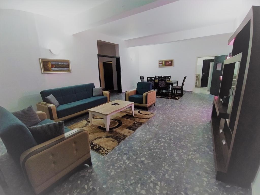 Maryland Guesthouse Monrovia Bagian luar foto
